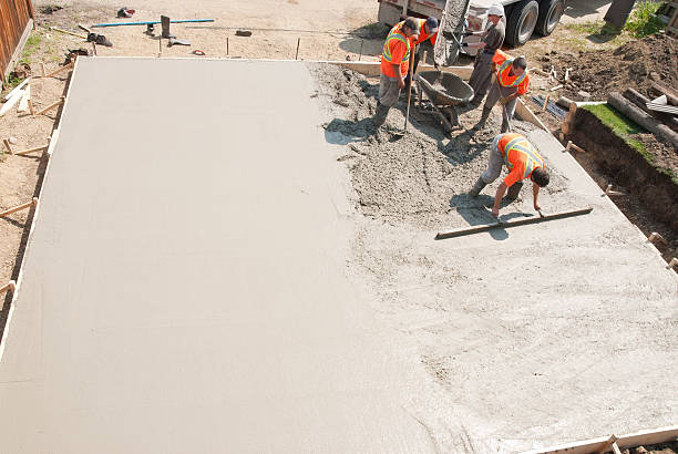 Best Custom Concrete Contractor  in Tonkawa, OK